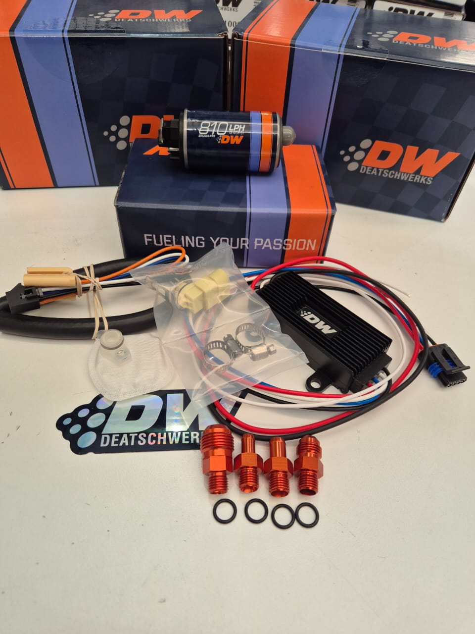 9-441-C105-1002 Fuyel Pump DW810 810lph B/less 2spd cntr+kit